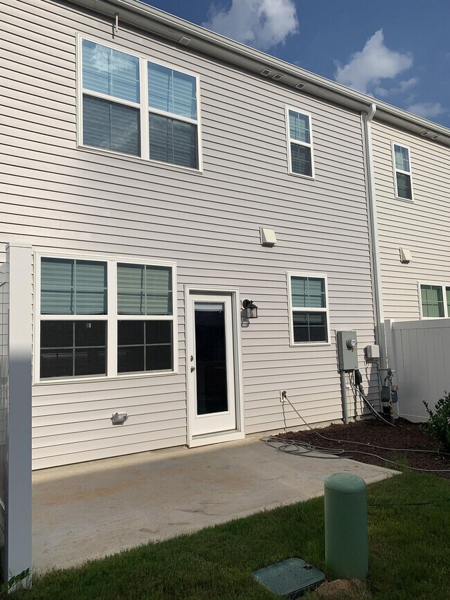 Building Photo - 6323 Andante Ave