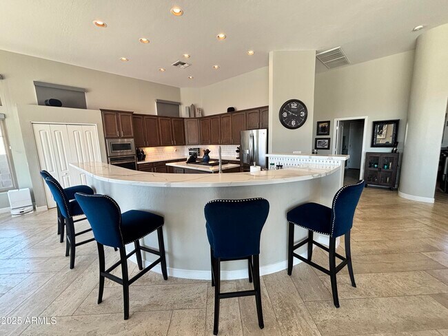 Building Photo - 7637 E Tasman Cir