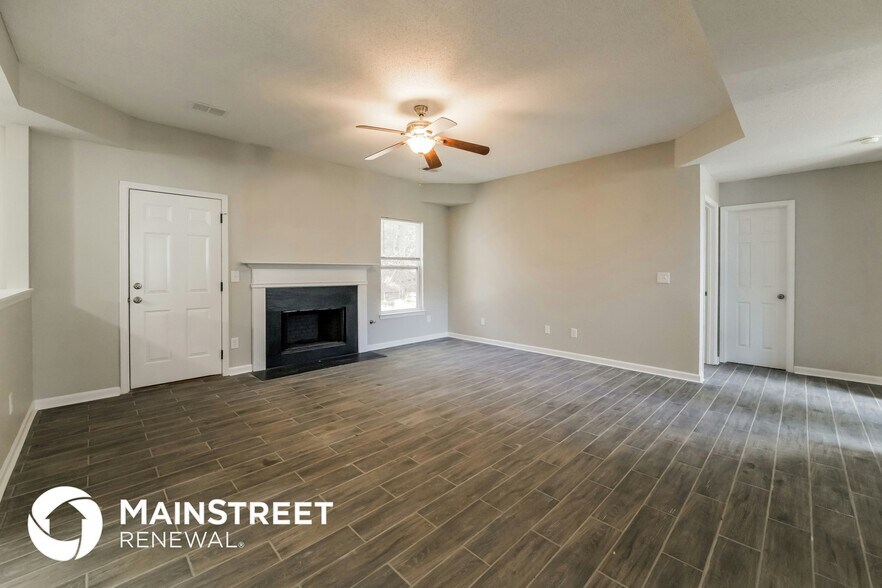 Building Photo - 2021 Reflective Waters Rd