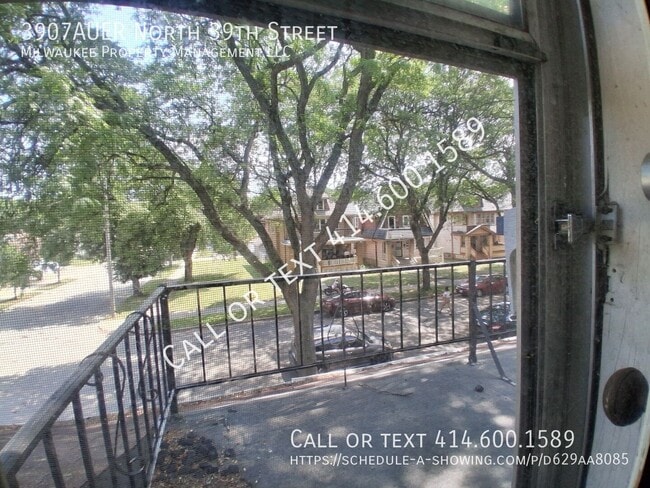 Building Photo - 3907AUER N 39th St