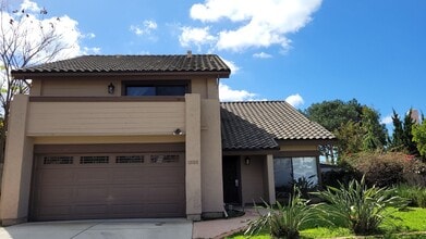 Building Photo - Spacious Home In A Great Location