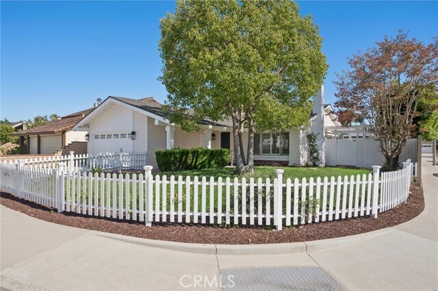 Building Photo - 8822 Bellshire Dr