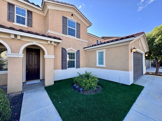 Building Photo - Welcome to this stunning 5 bedroom home fo...