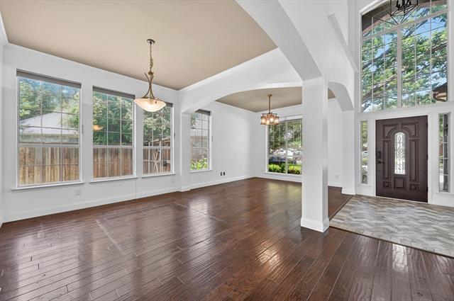 Building Photo - 2400 Sweet Grass Trail