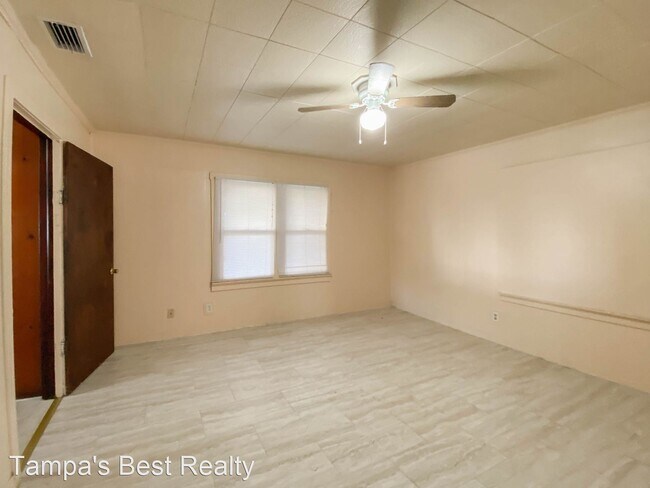 Building Photo - 2 br, 1 bath House - 830 N Combee Rd