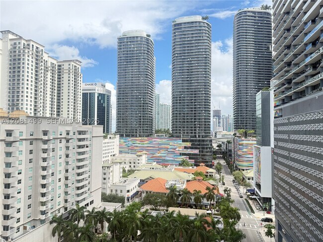 Building Photo - 1100 S Miami Ave