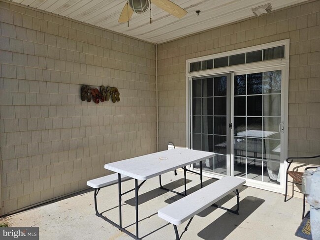 Building Photo - 34297 Summerlyn Dr