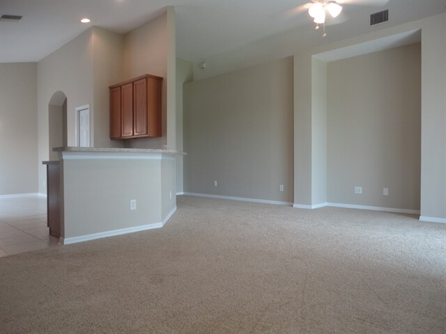 Building Photo - 8807 Sandy Plains Dr