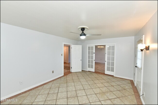 Building Photo - 415 Balboa Rd