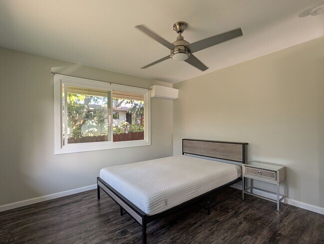 Building Photo - HINA30