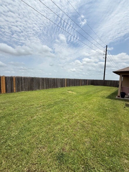 Building Photo - 6807 Green Embers Ln
