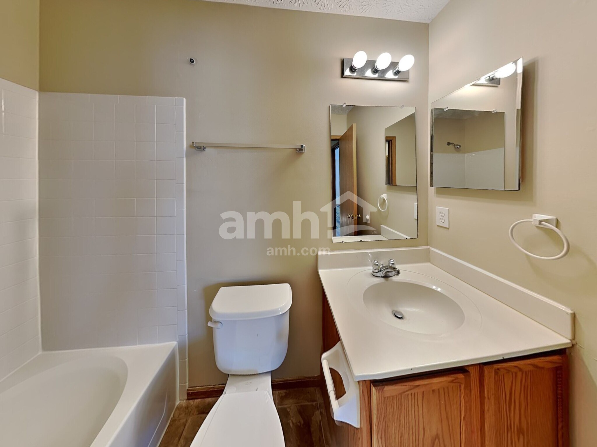 Building Photo - 7802 Jefferson Run