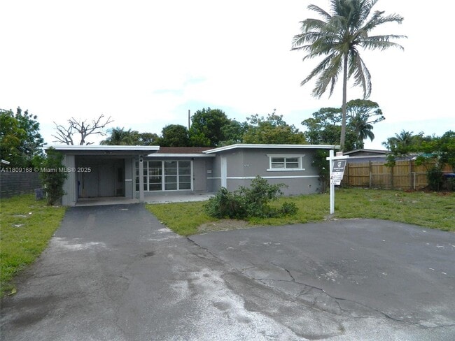 Building Photo - 1270 SW 29th Terrace