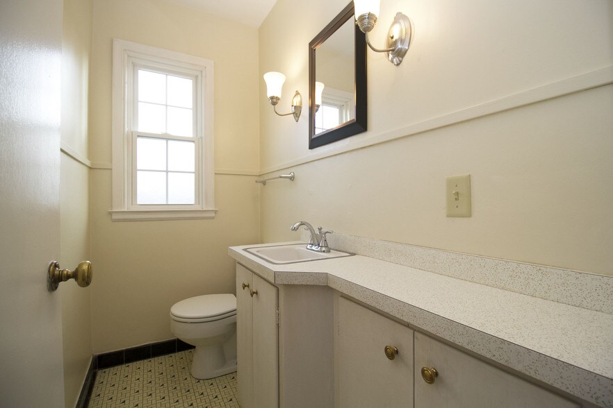 Building Photo - 3139 Cheltenham Rd