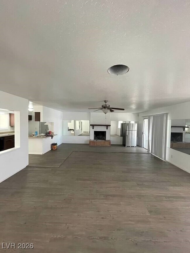 Building Photo - 4560 Rancho Hills Dr