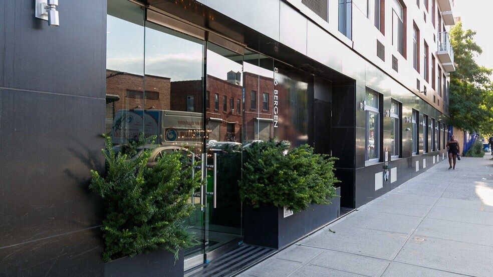 Building Photo - 836 Bergen St