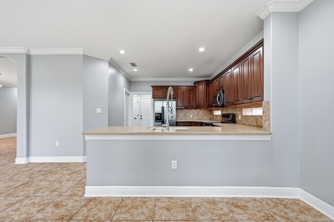 Building Photo - 47 Dominica Ct