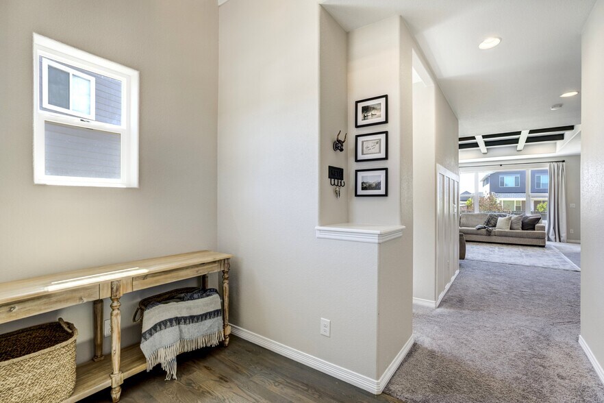 Building Photo - 7664 Alpine Daisy Dr