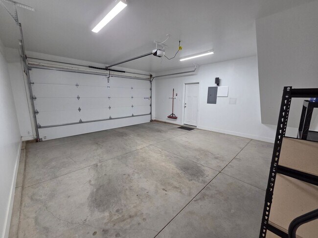 Building Photo - 3127 W 1675 N