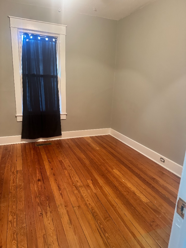 Building Photo - 3244 Ashland Ave