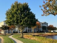 Building Photo - Spacious 3rd Floor Apartment in The Village of 5 Points – Lewes, DE
