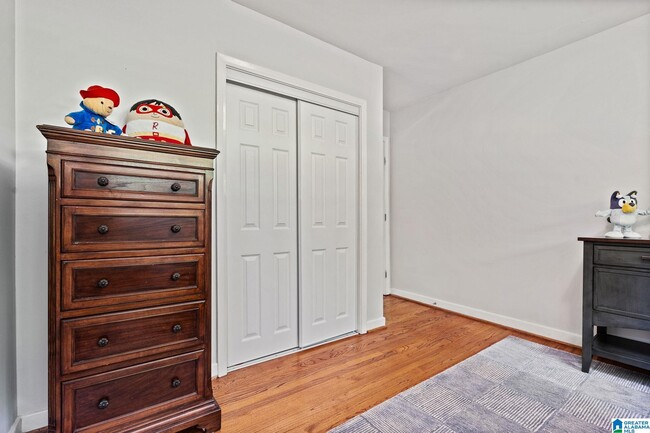 Building Photo - 3208 N Woodridge Rd