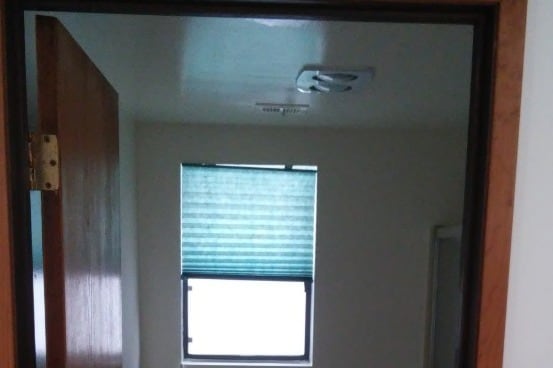 Downstairs bathroom - 1834 Rhodes St