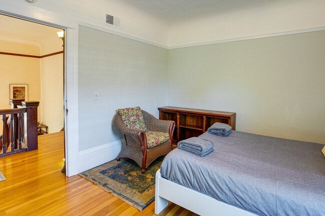 Building Photo - 2739 Ashby Pl