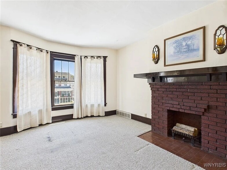 Building Photo - 58 Roanoke Pky