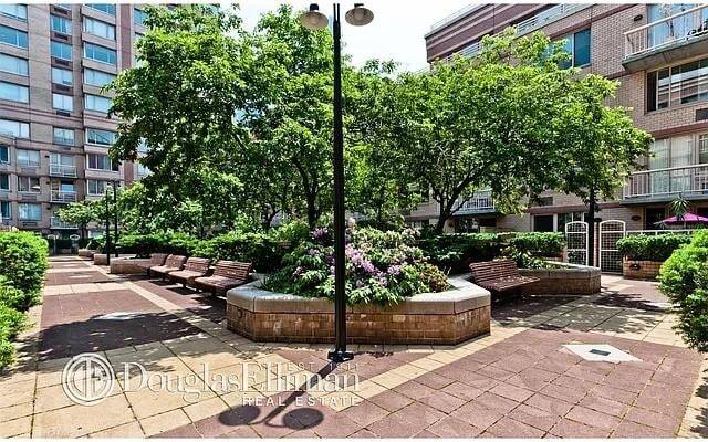 Building Photo - 393 W 49th St