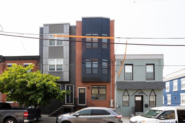 Building Photo - 1428 S 23rd St