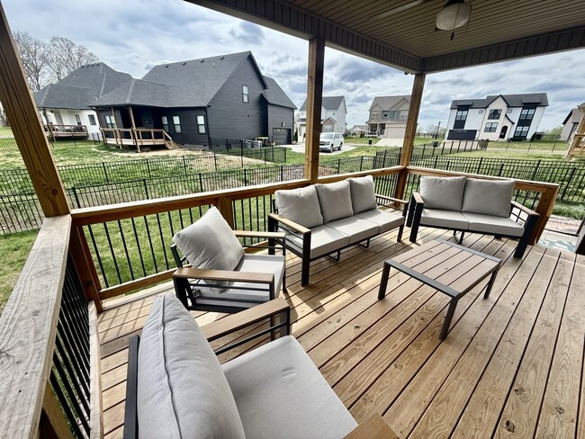 Building Photo - 446 Spiderwort Dr