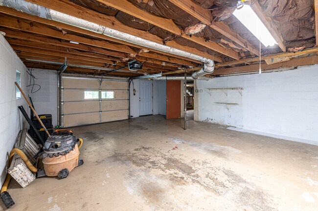 Building Photo - 1314 Goldleaf St