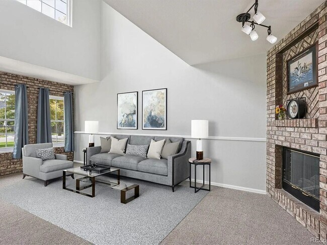 Building Photo - Charming 4BR Townhome in Thornton