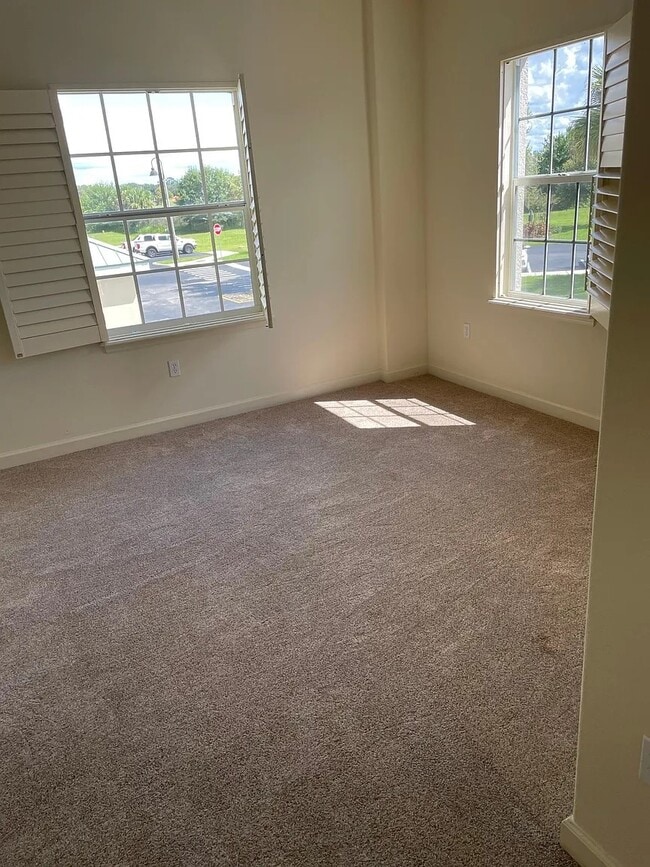 Building Photo - 4177 S Orange Blossom Trl