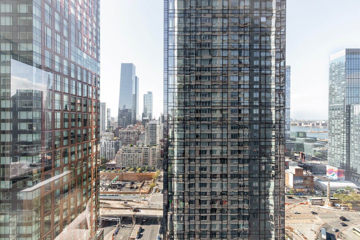 Building Photo - 561 10th Ave