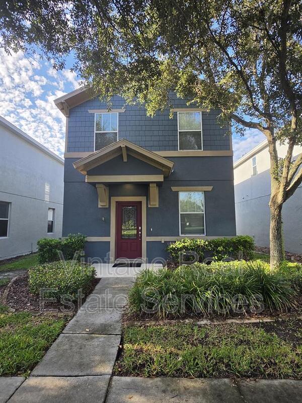 Building Photo - 9209 English Oaks Ln