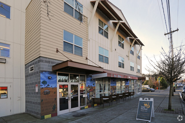 Building Photo - McCuller Crossing Apartments