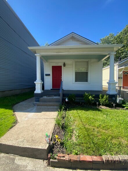 Primary Photo - 716 Camp St