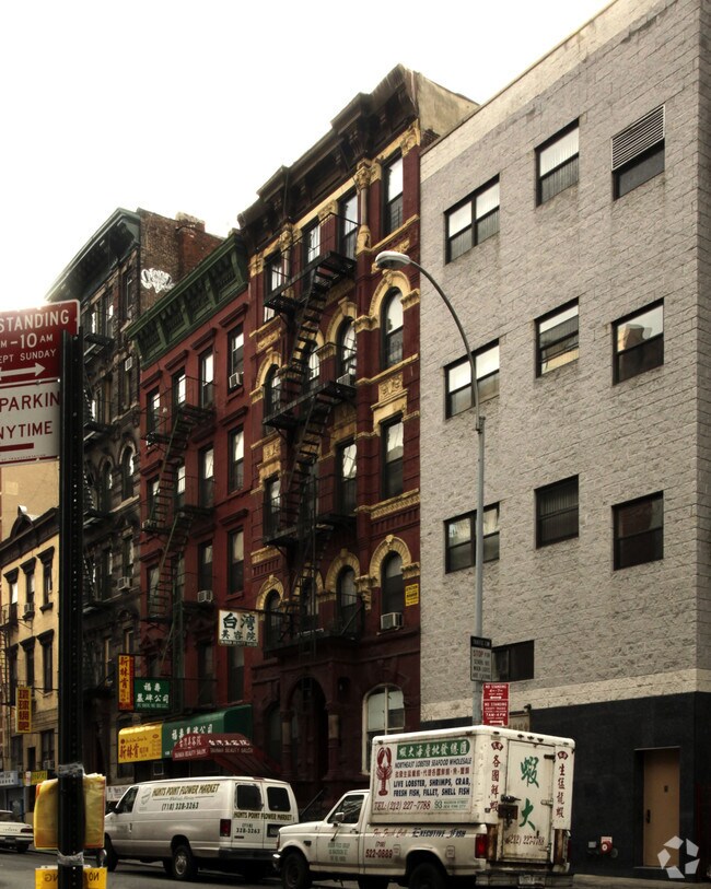 Primary Photo - 106 Madison St