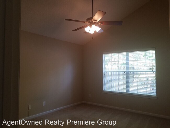 Building Photo - 3 br, 2 bath House - 9289 Ayscough Rd