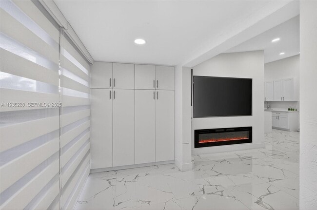 Building Photo - 4730 NW 102nd Ave