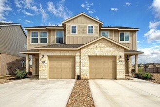 Building Photo - 413 White Steppe Way