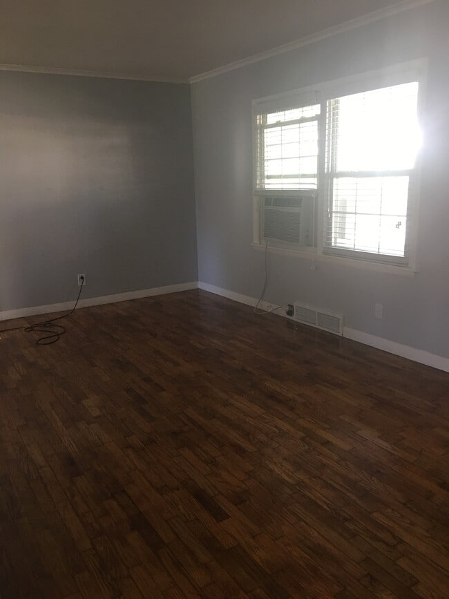 Building Photo - 4409 N Pine St