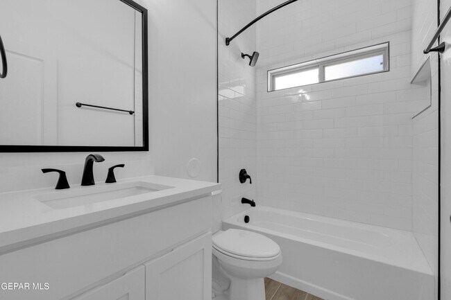 Building Photo - 15233 Expectation Ave