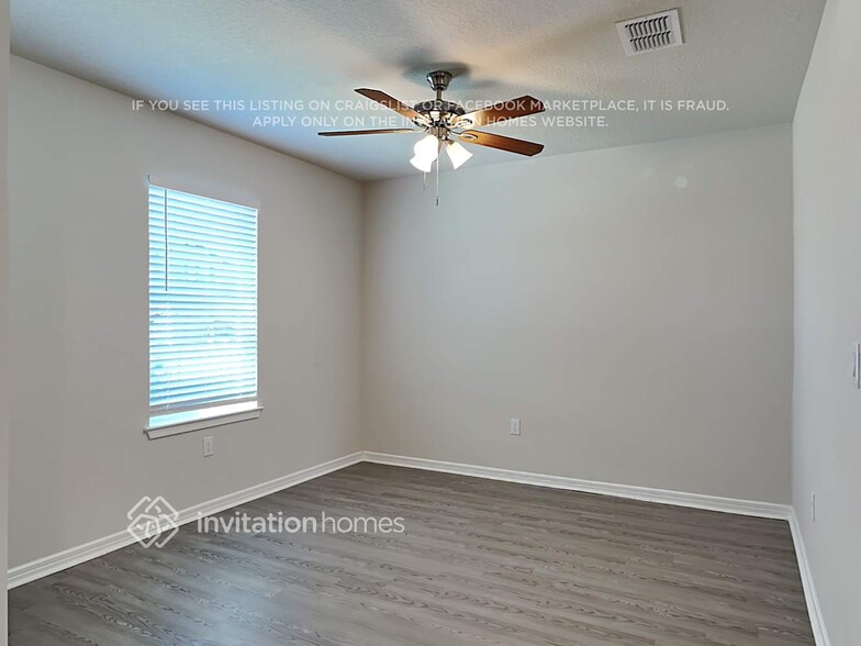 Building Photo - 3831 Spruce Creek Dr
