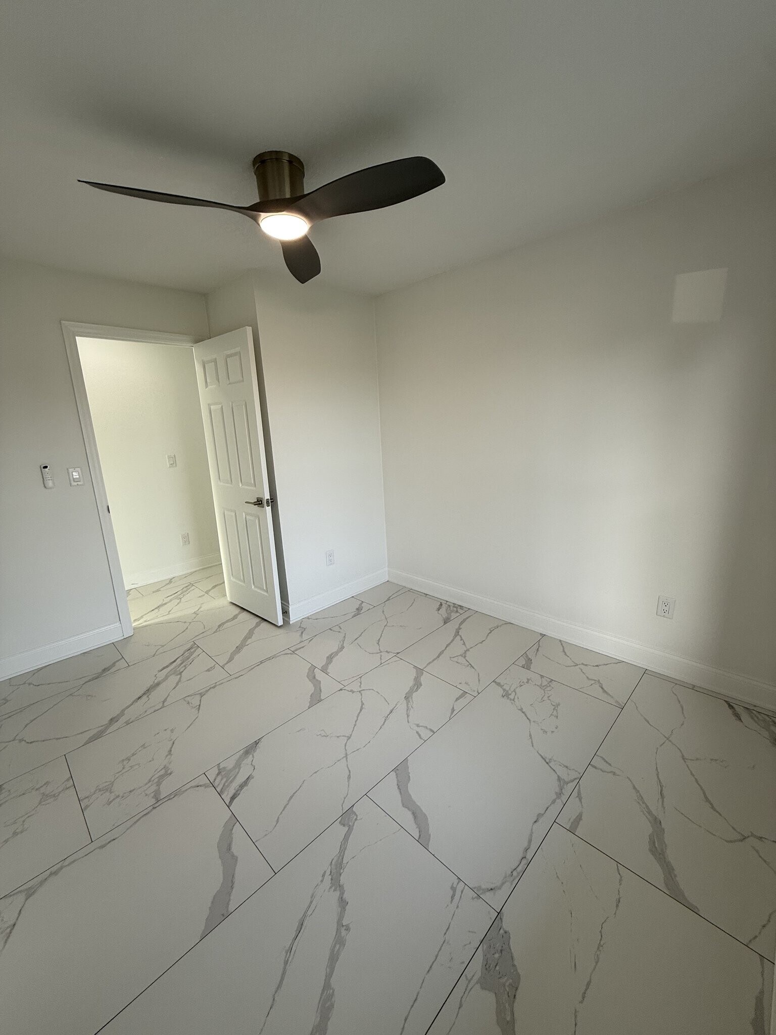 Building Photo - 6521 Alta Monte Dr