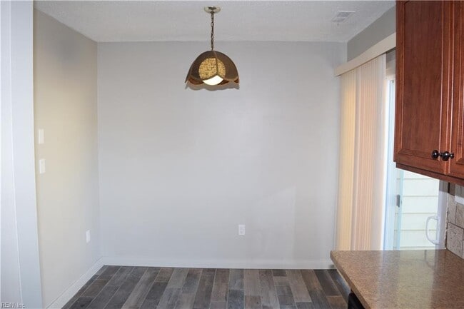 Building Photo - 12773 Woodside Ln