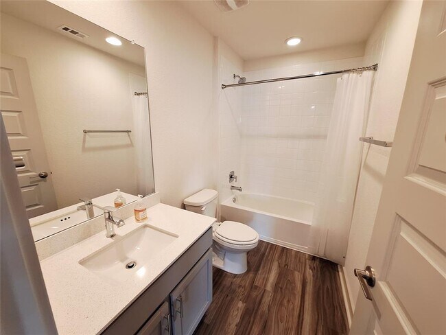 Building Photo - 7700 Linnie Ln