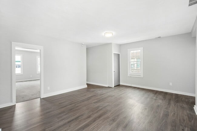 Building Photo - 1740 Arlington Ave